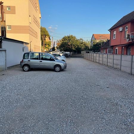 Apartmani Gacic- Šabac Buitenkant foto